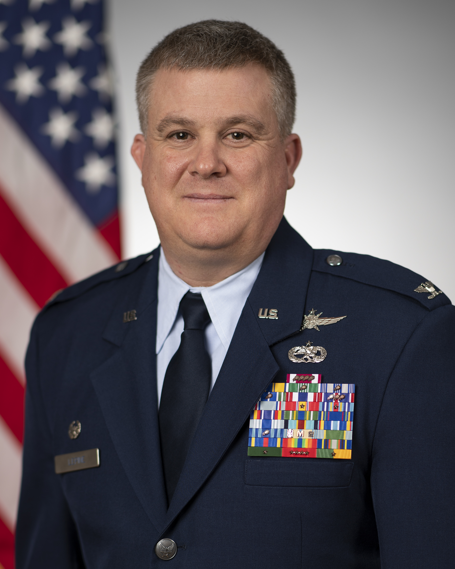 Official portrait of Col. Brian Lepine
